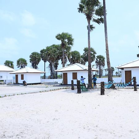 Palm Beach Resort Ceylon Джафна Экстерьер фото